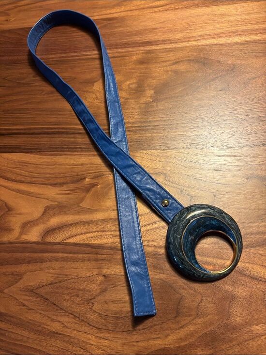 Vintage Alexis Kirk Blue Statement Belt with Round Gold and Blue Swirl Buckle main image 6